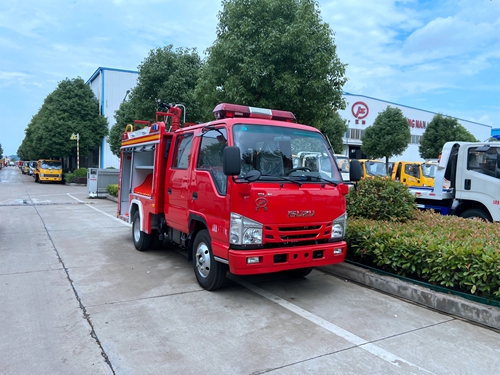 裝水1噸的小型泡沫消防車來了？1噸的小型泡沫消防車多少錢？